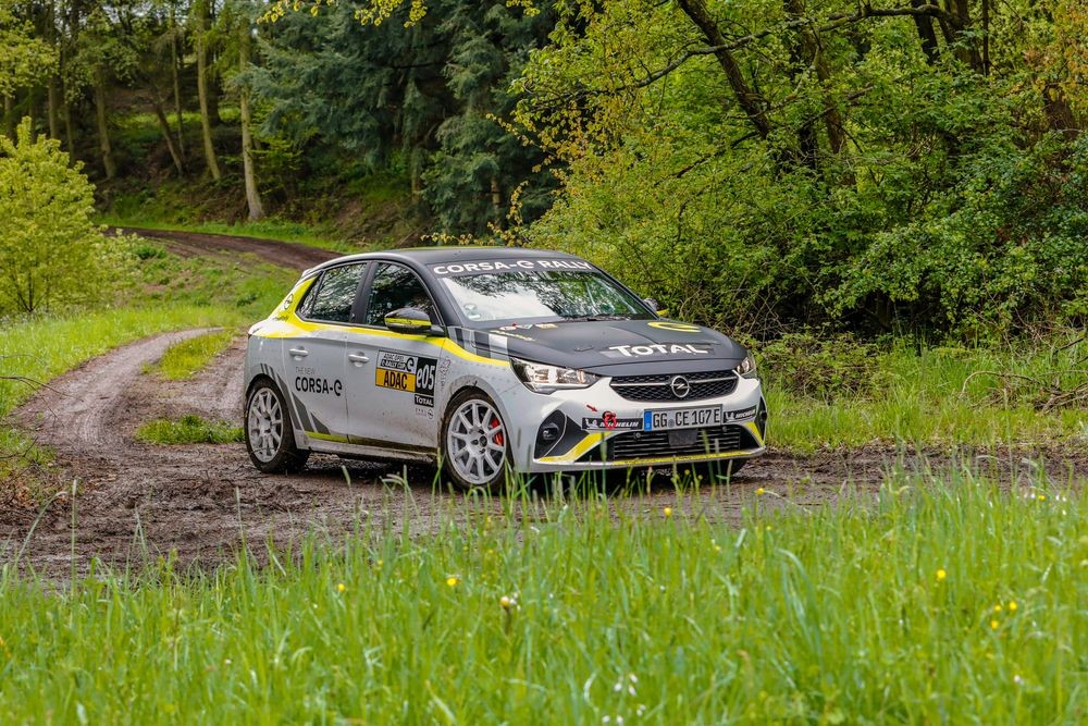 02-Opel-Corsa-e-Rally-515738