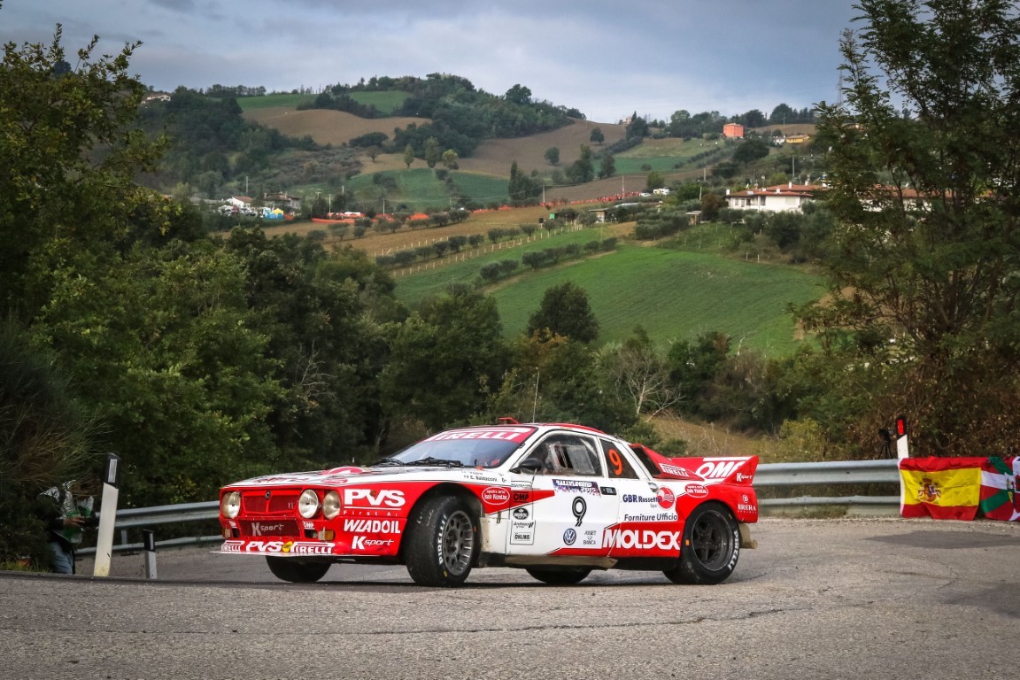 Pedro-in-azione-con-la-Lancia-Rally-037