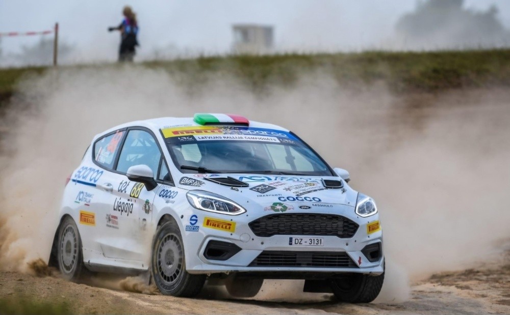 c0462df2-4fe2-7bad-6851-201518a09155