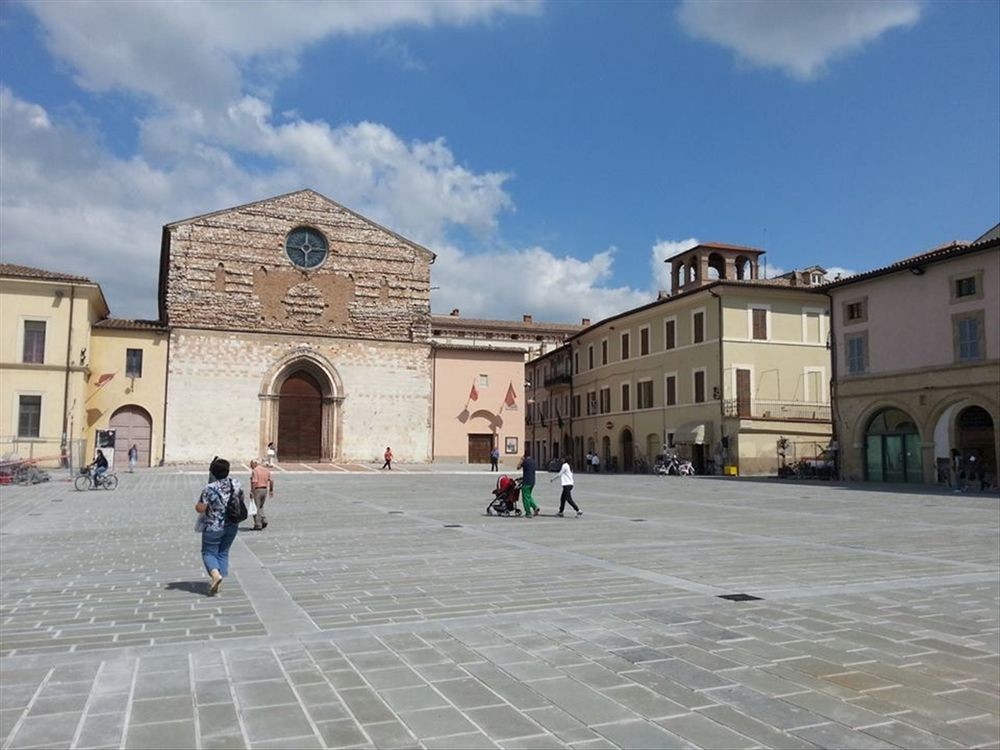 Piazza-San-Domenico-Foligno