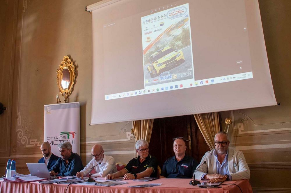 T_ConferenzaStampaCascianaTerme-28