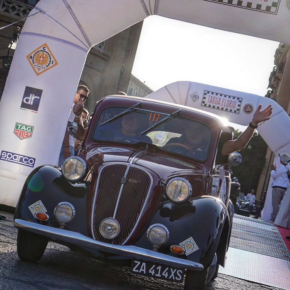 Enzo-Ciravolo-e-Francesco-Messina-su-Fiat-508-C-grandi-Eventi