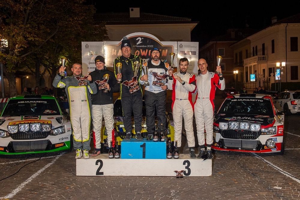 podio-auto-moderne-vittoria-vagnini