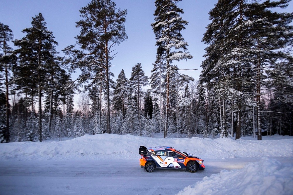 Hyundai-Motorsport_WRC_Svezia-02