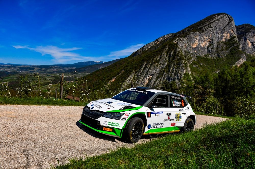 Diego-Zantedeschi-e-Roberto-Righetti-in-azione-durante-il-1-Paganella-Rally