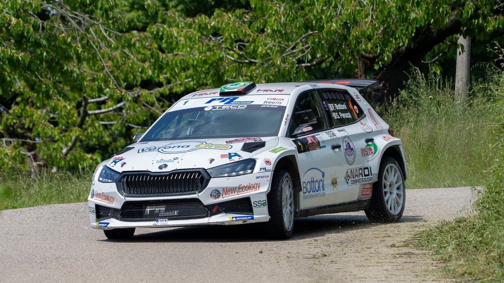 Bottoni---Peruzzi-su-Skoda-Fabia-RS-vincitori-del-6-Rally-della-Valpolicella-foto-Time-Foto