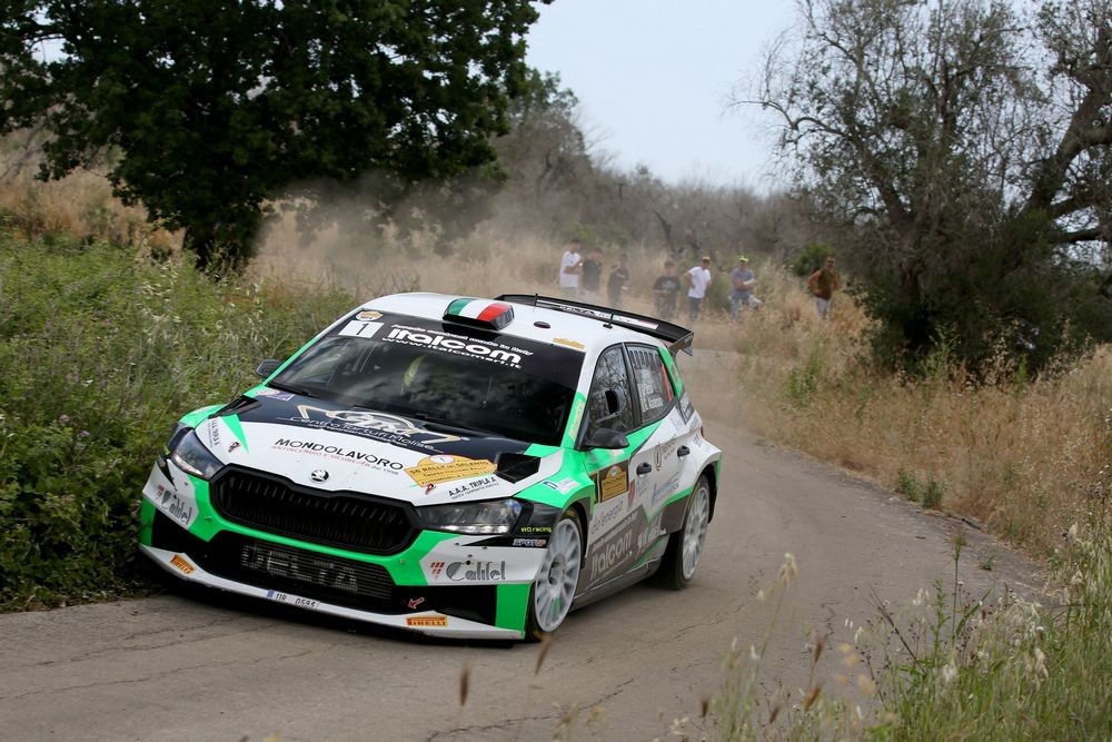 Giuseppe-Testa-in-azione-in-Puglia