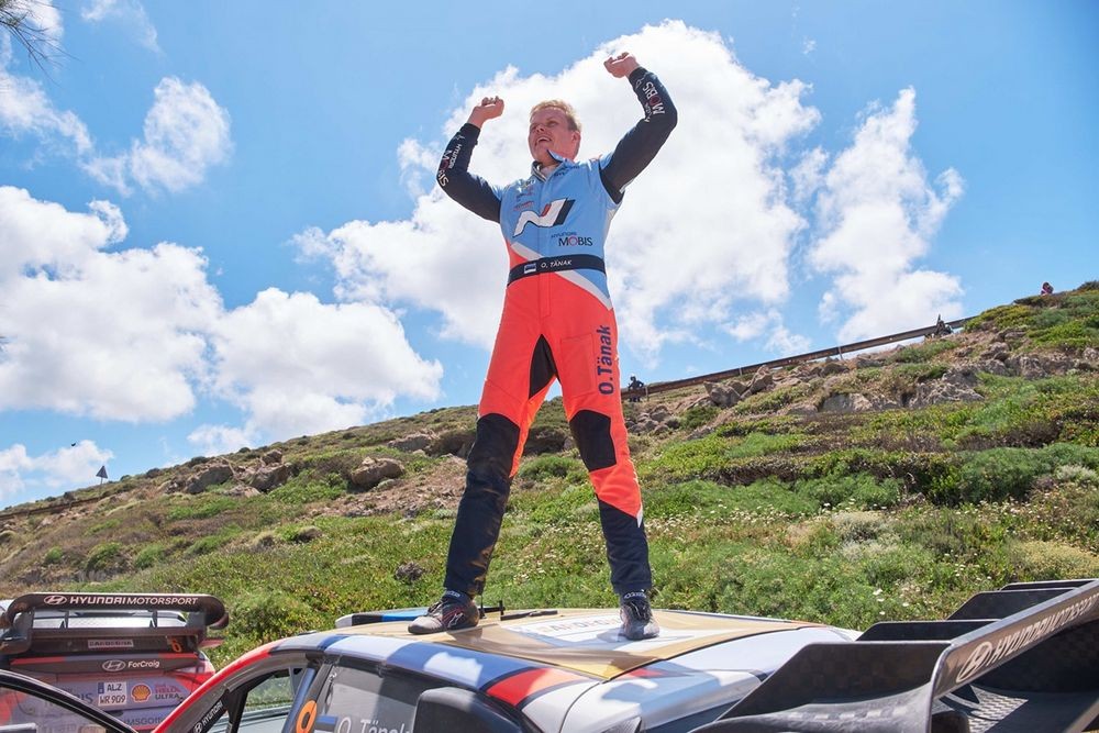 Hyundai_Rally-Sardegna-03