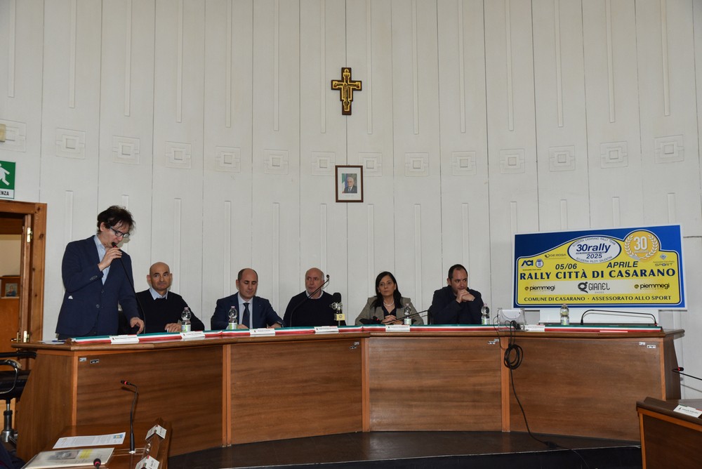 tavolo-conf-stampa-presentazione-30-rally-Casarano-290325-2